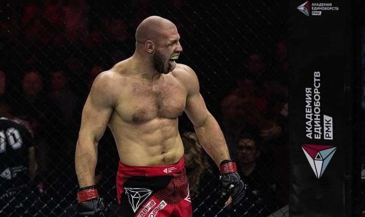 Našli súpera pre Jonesa? Nezdolaný Rus mieri do UFC